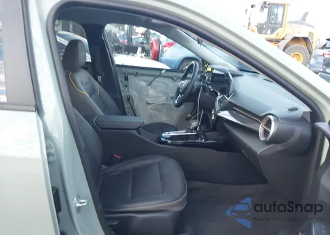 2025 Chevrolet Trax Fwd Activ z USA, uszkodzony, nr VIN KL77LKEP3SC083803